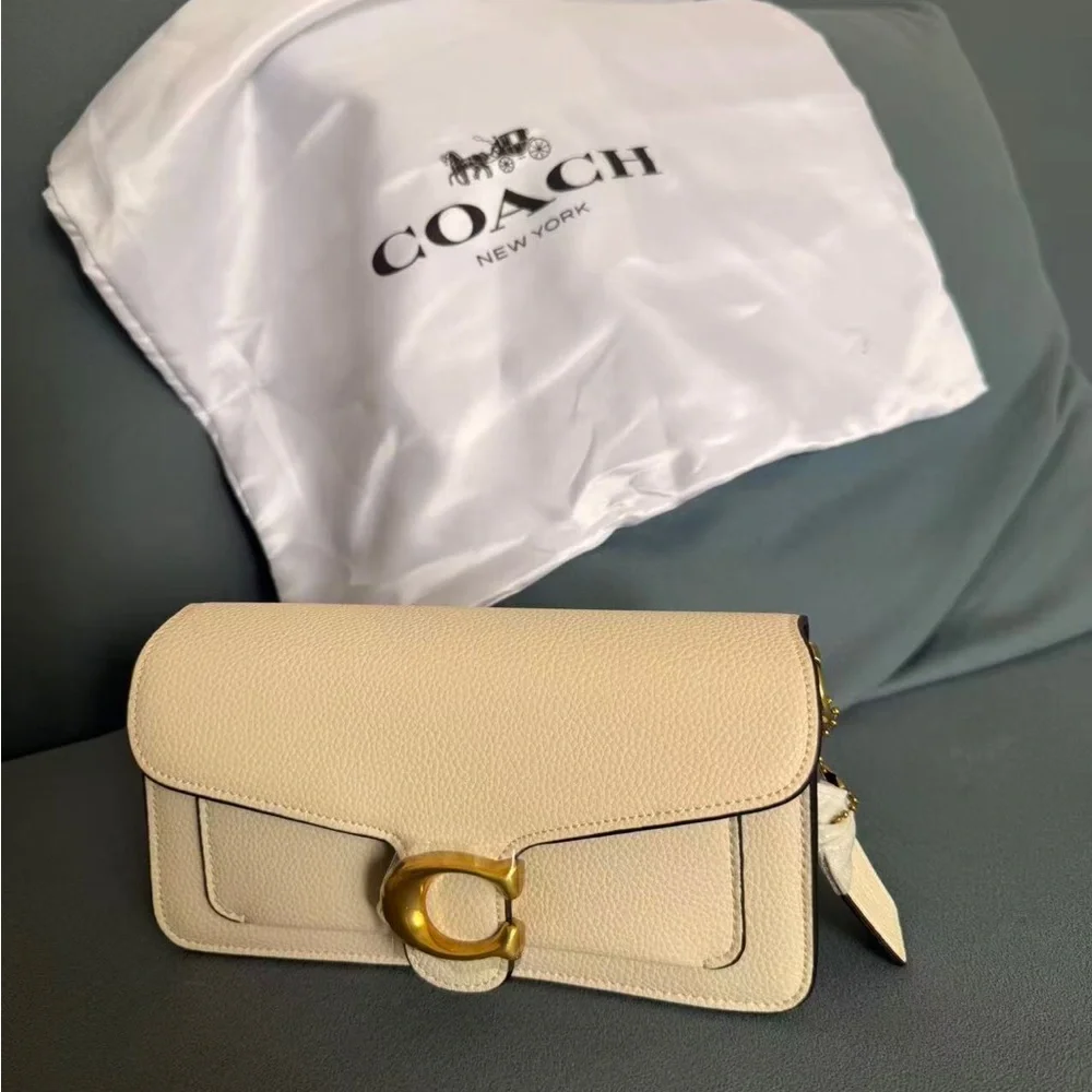 Coach Classic C Buckle Crossbody Bag - Picture 3 of 8